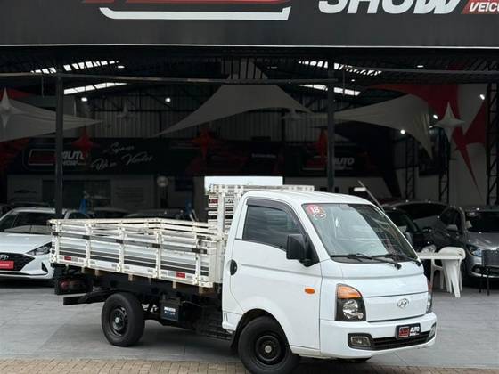 HYUNDAI HR 2.5 LONGO SEM CAÇAMBA 4X2 16V 130CV TURBO INTERCOOLER DIESEL 2P MANUAL